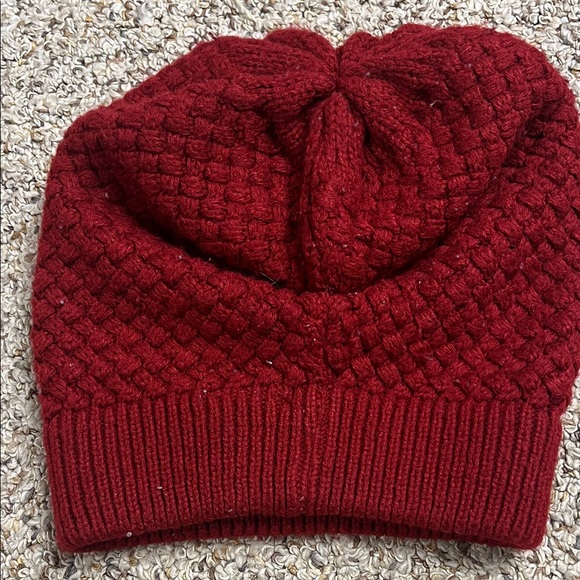 🍀5/$2 Maurices Deep Red Textured Beanie - Picture 3 of 3